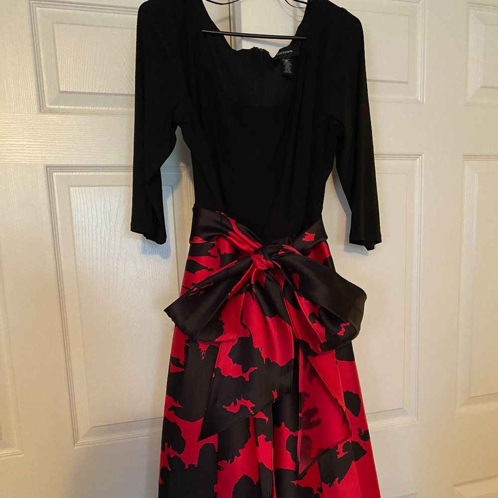 R&M Richard Print Poly Duchess Dress, Size 16